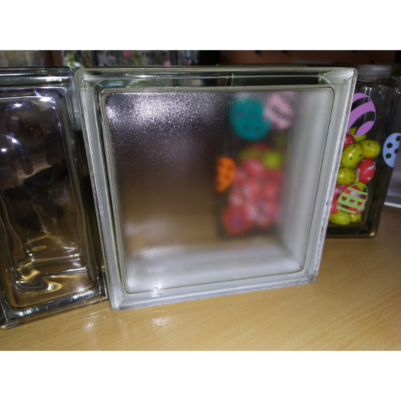 glasblok iets mat vierkant